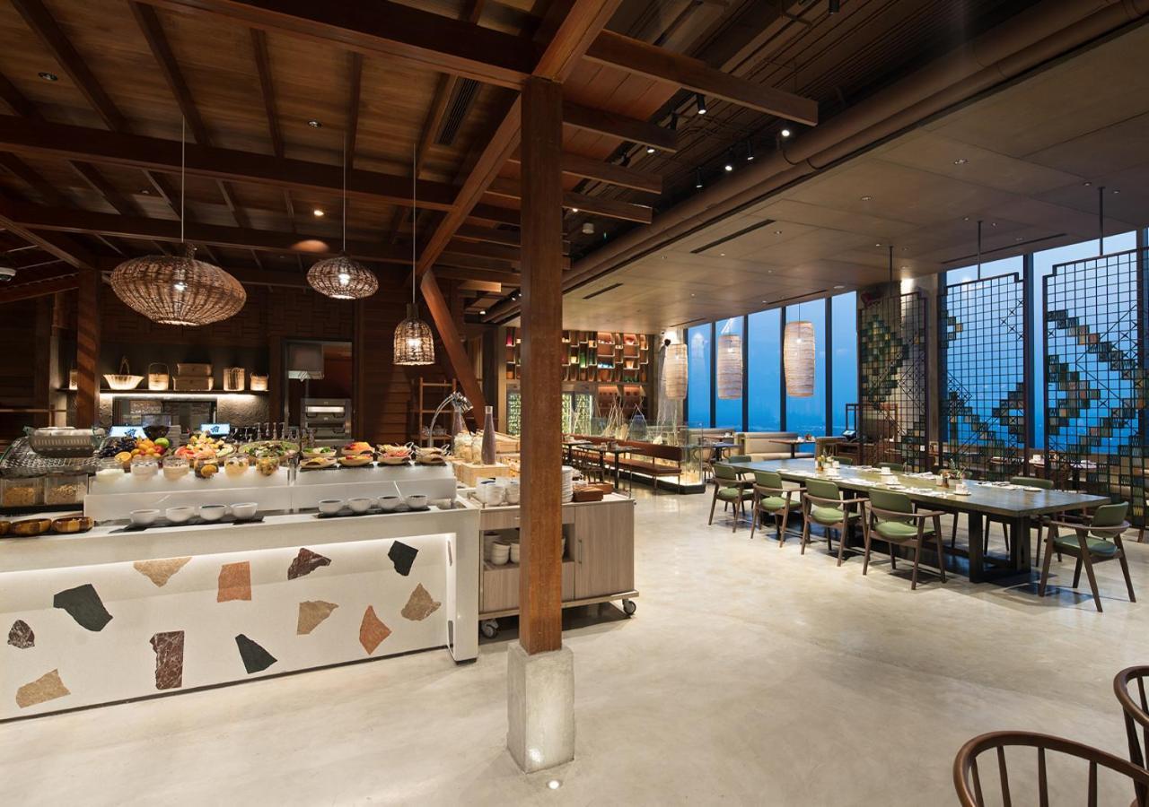 Ad Lib Hotel Khon Kaen Esterno foto