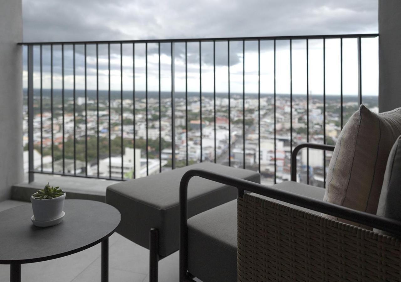 Ad Lib Hotel Khon Kaen Esterno foto